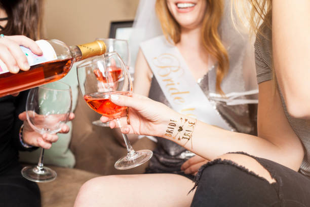 Jak Zorganizować Niezapomniany Wieczór Panieński/Kawalerski w Salonty